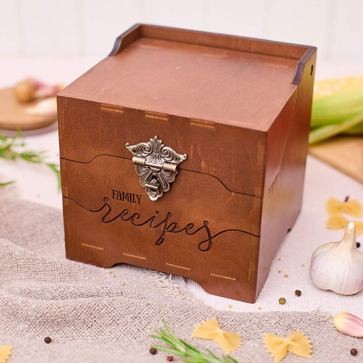 3x5 recipe box with metal latch