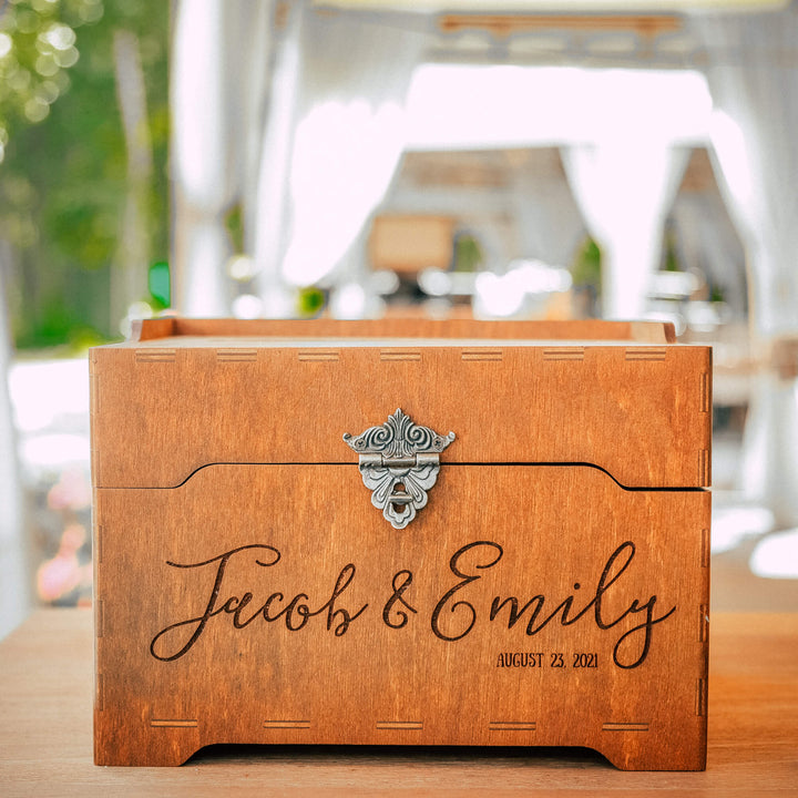 Personalized wedding keepsake box with lock