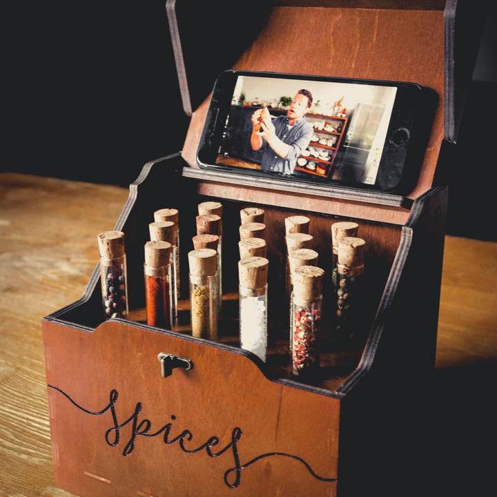 Wooden spice box with personalized laser engraving option